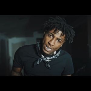 Meet your Posher, Kenyatta